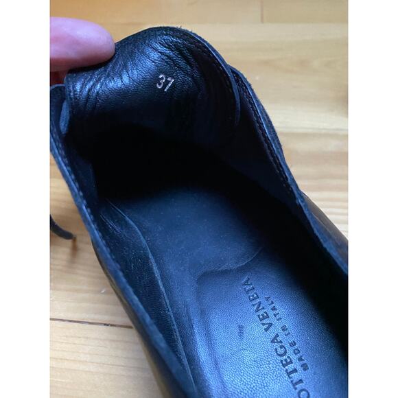 Bottega Veneta Loafers - Picture 6 of 13